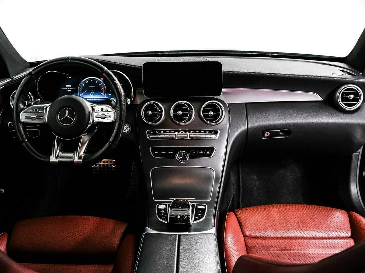 Mercedes-Benz C-Класс AMG 2018 года с пробегом. Фото: #10