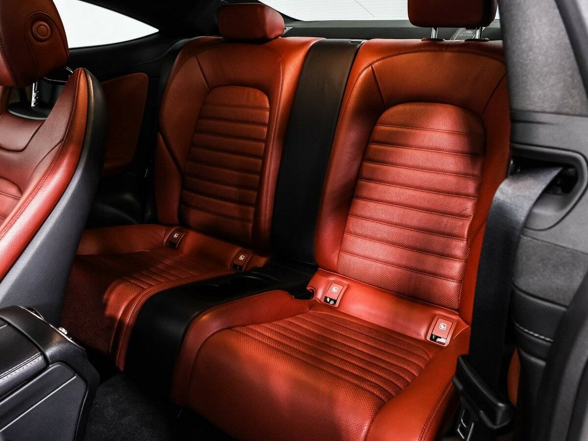 Mercedes-Benz C-Класс AMG 2018 года с пробегом. Фото: #11