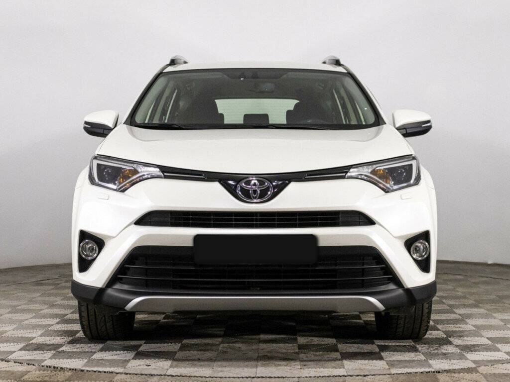 Toyota RAV4 2016 года с пробегом. Фото: #1