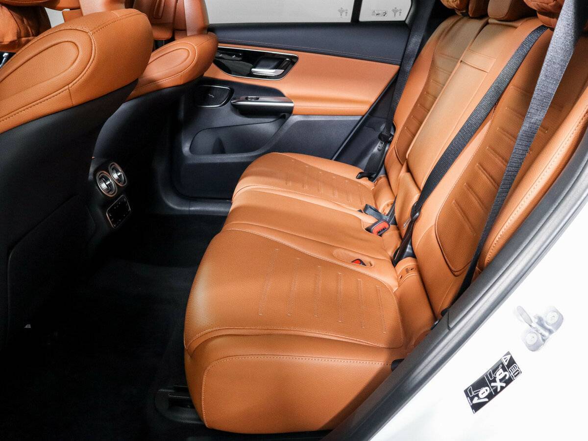 Mercedes-Benz GLC 2023 года с пробегом. Фото: #6