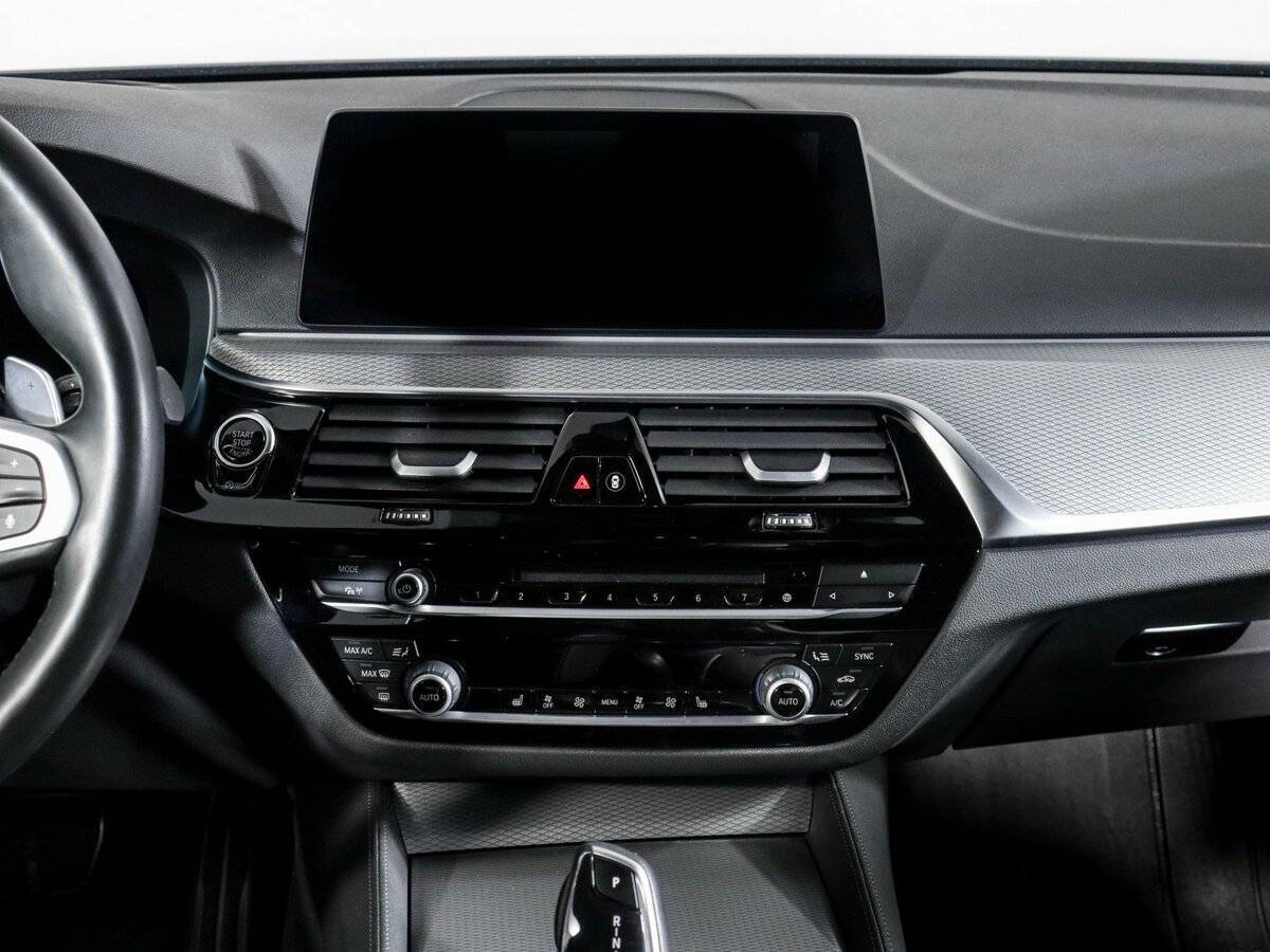 BMW 5 серии 2018 года с пробегом. Фото: #13