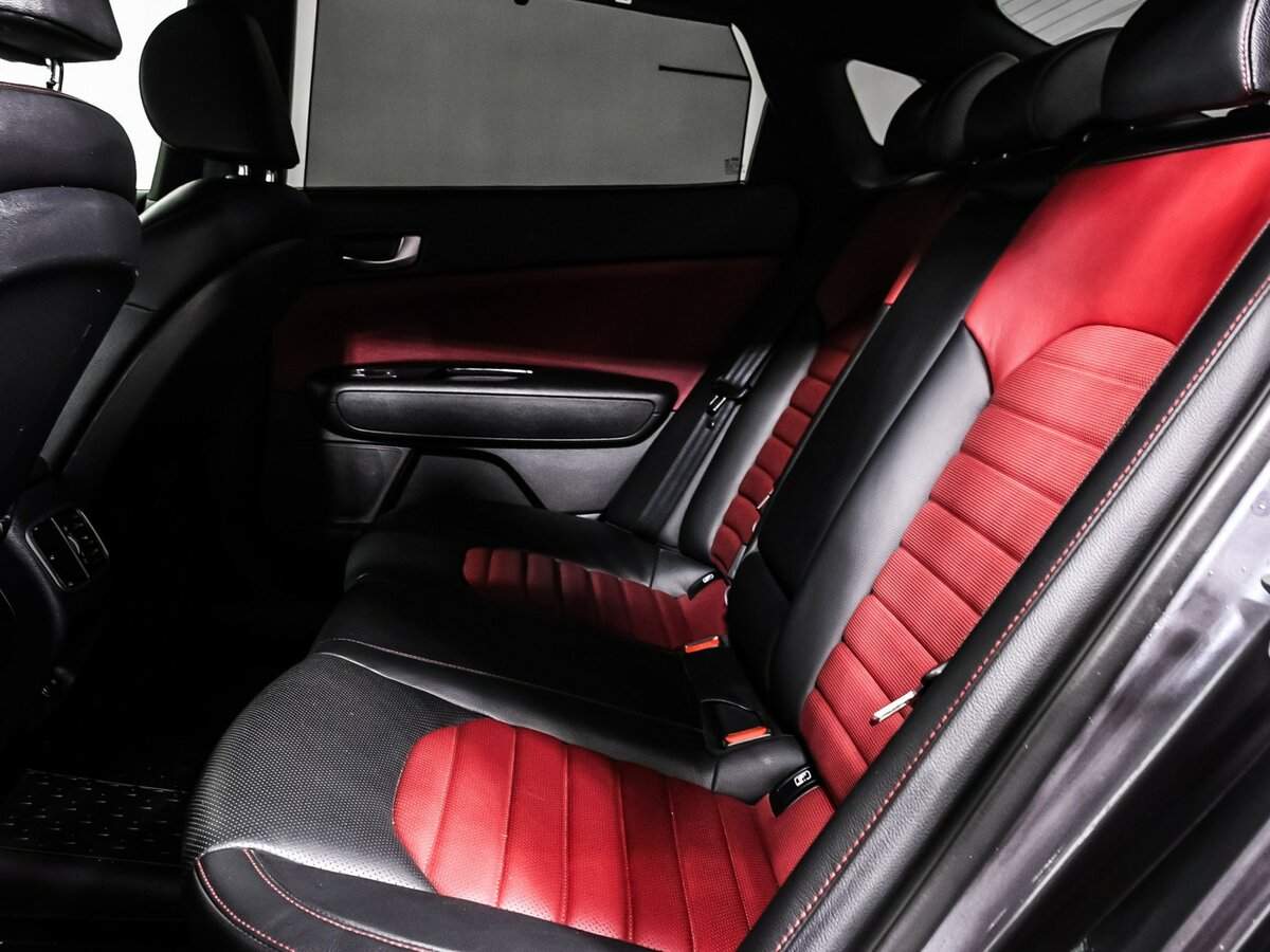 Kia Optima 2019 года с пробегом. Фото: #11