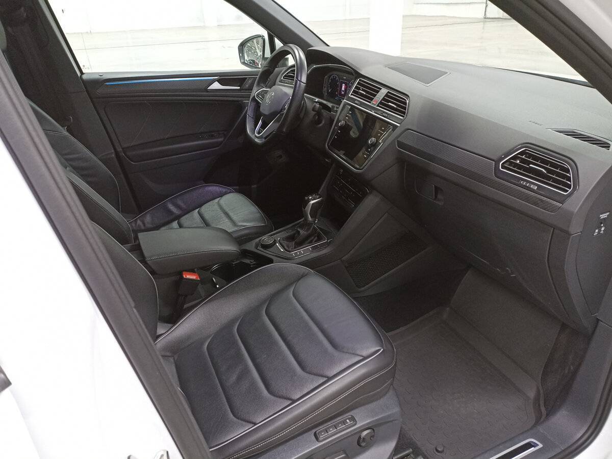 Volkswagen Tiguan 2021 года с пробегом. Фото: #10