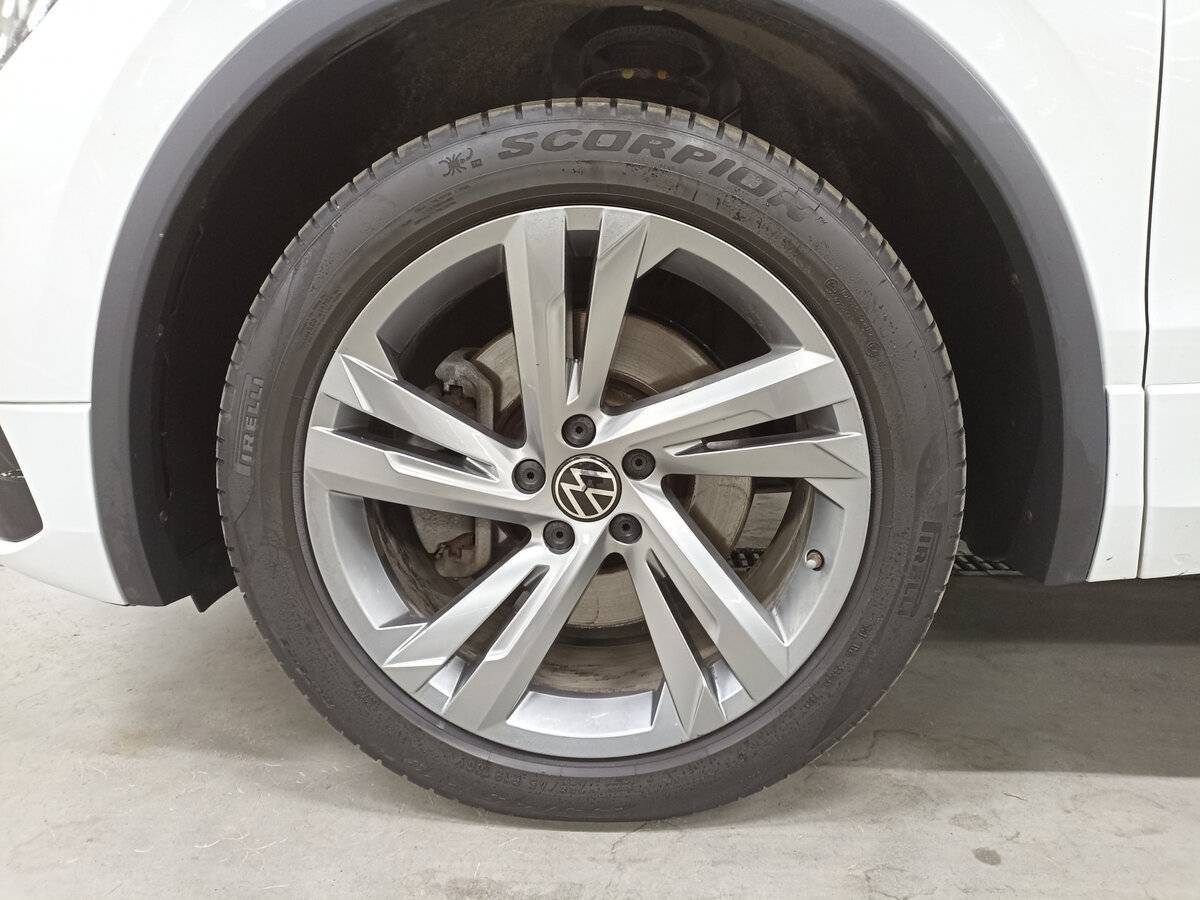 Volkswagen Tiguan 2021 года с пробегом. Фото: #17