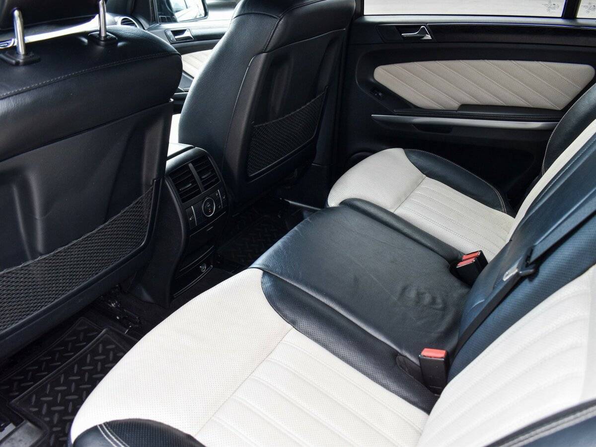 Mercedes-Benz GL-Класс 2012 года с пробегом. Фото: #13