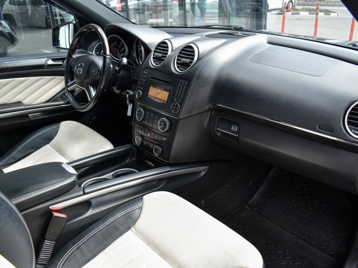 Mercedes-Benz GL-Класс 2012 года с пробегом. Фото: #14