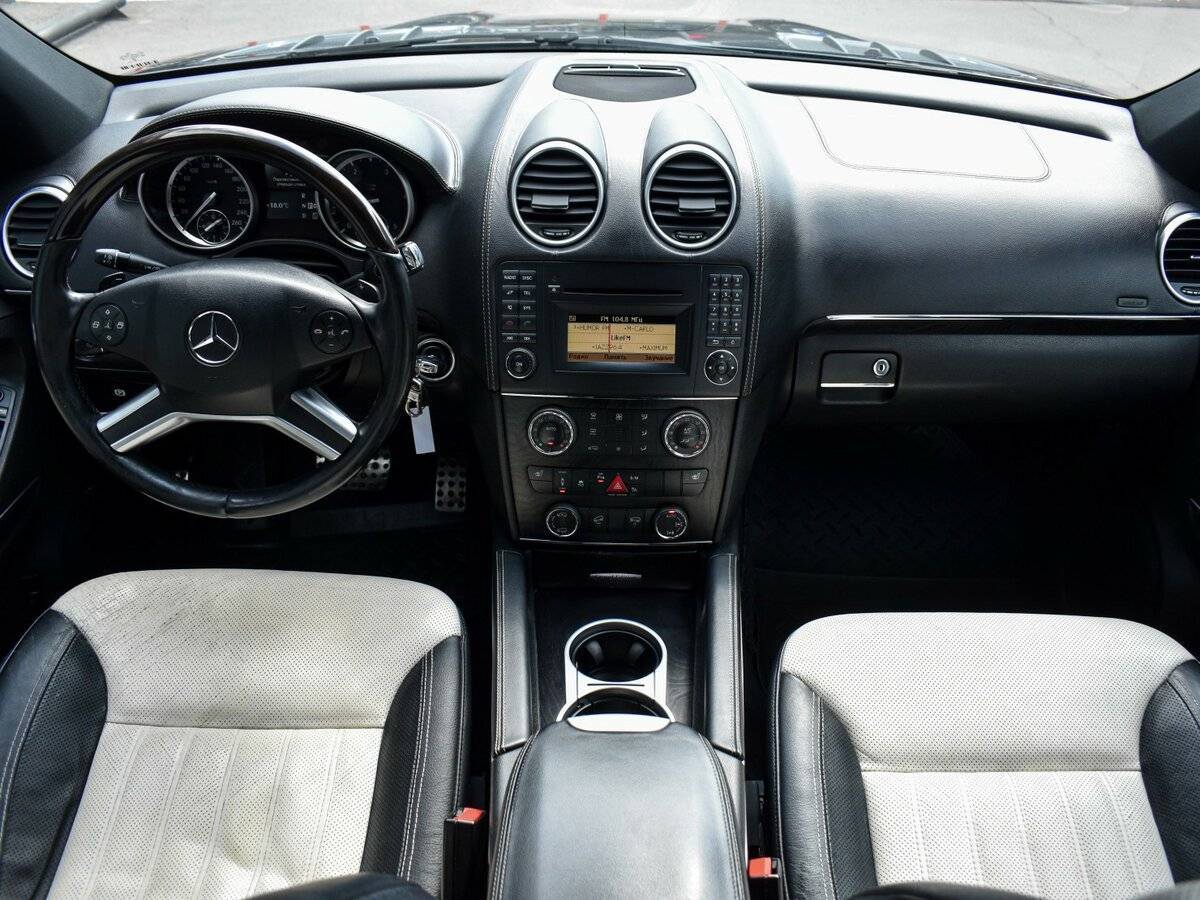 Mercedes-Benz GL-Класс 2012 года с пробегом. Фото: #16