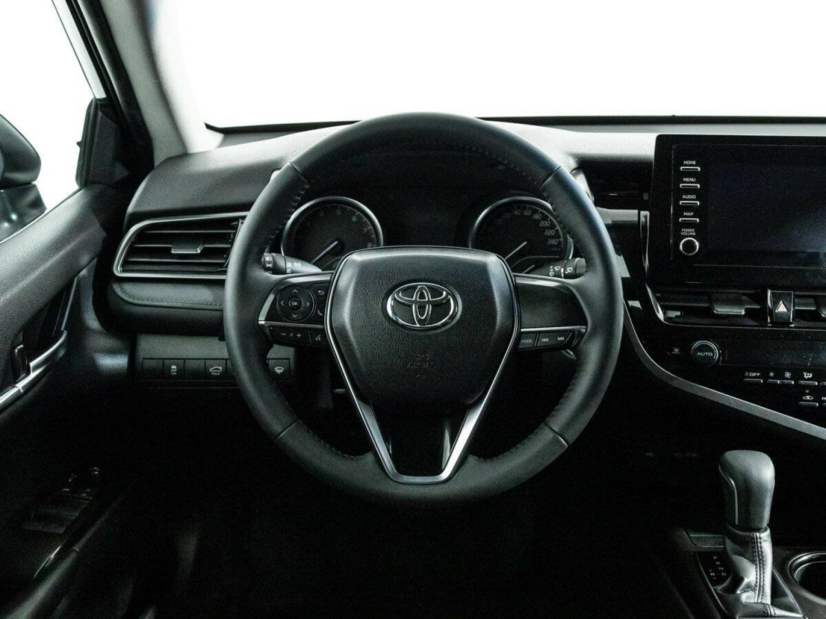 Toyota Camry 2021 года с пробегом. Фото: #19