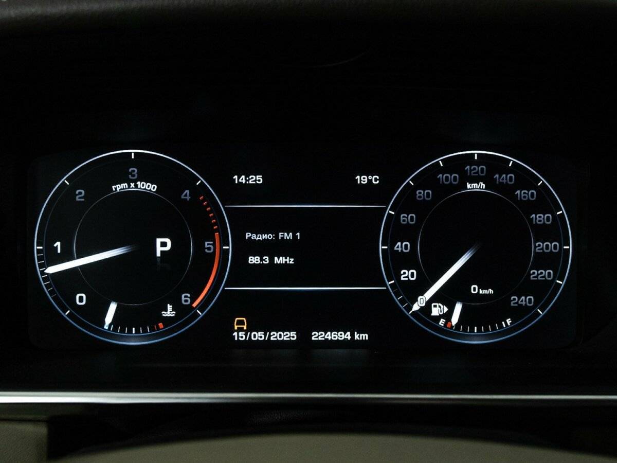 Land Rover Range Rover 2014 года с пробегом. Фото: #11