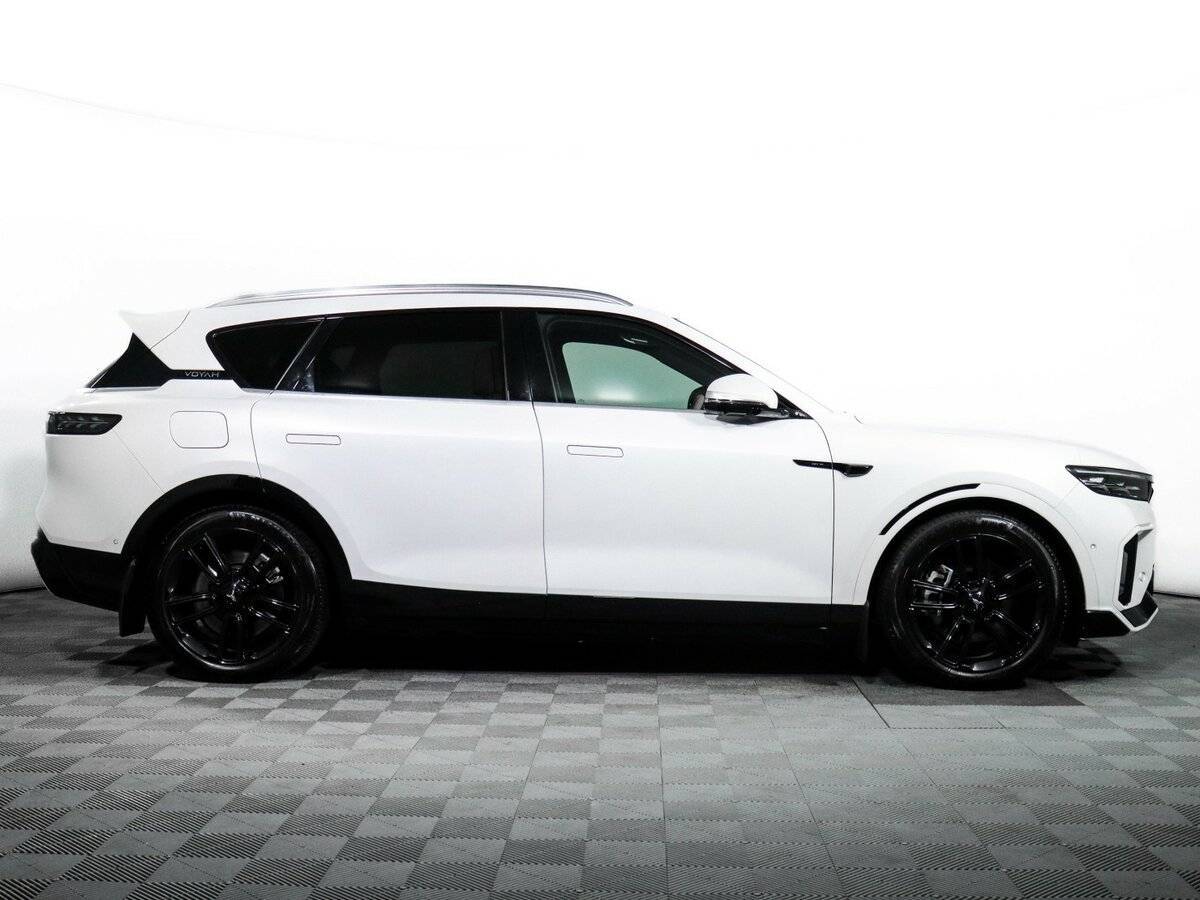 Voyah Free 2023 года с пробегом. Фото: #3