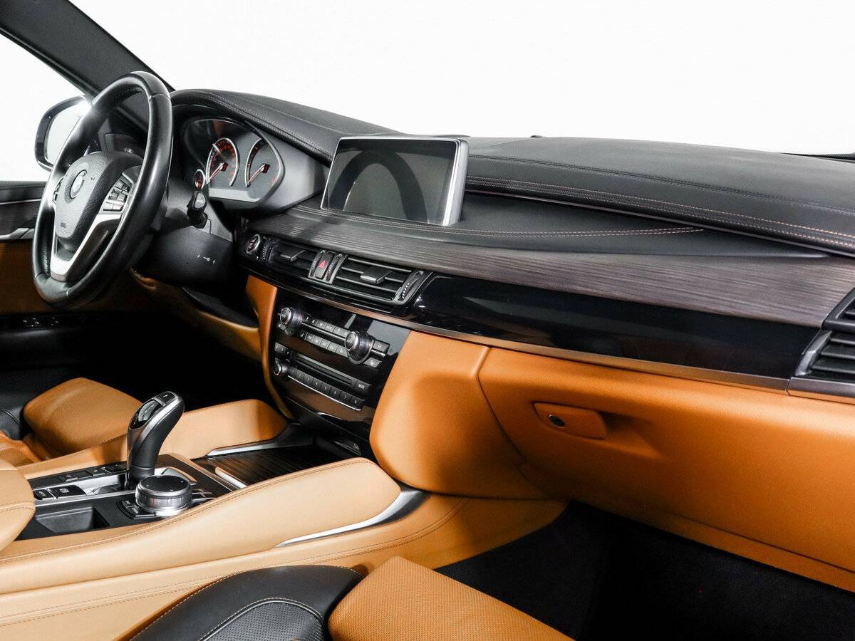 BMW X6 2017 года с пробегом. Фото: #3