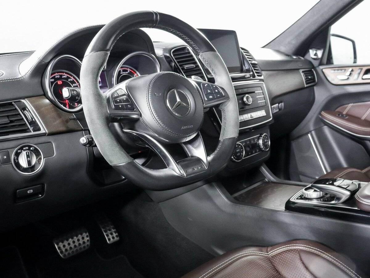 Mercedes-Benz GLS AMG 2016 года с пробегом. Фото: #10