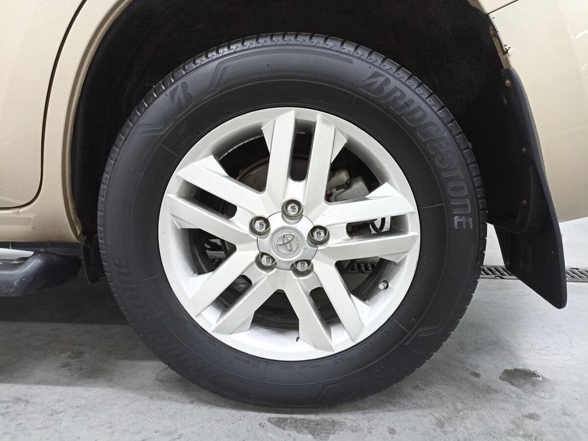 Toyota RAV4 2011 года с пробегом. Фото: #17