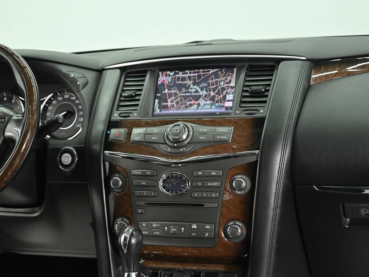 Infiniti QX80 2013 года с пробегом. Фото: #8