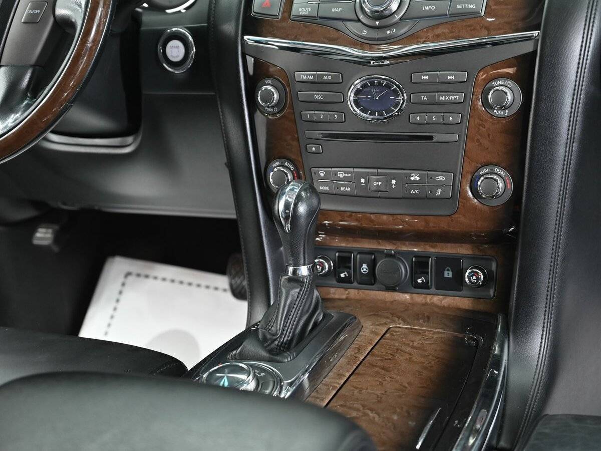 Infiniti QX80 2013 года с пробегом. Фото: #11