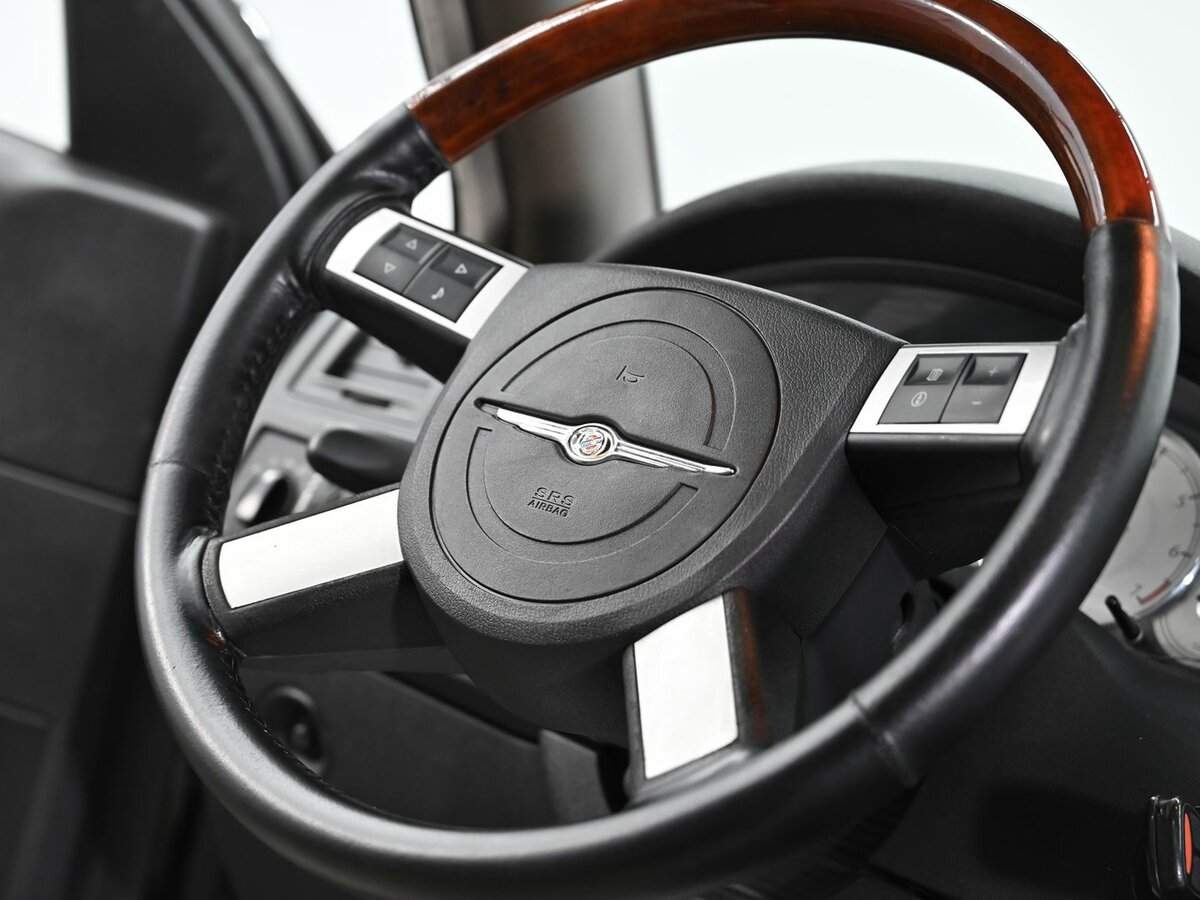 Chrysler 300C 2004 года с пробегом. Фото: #9