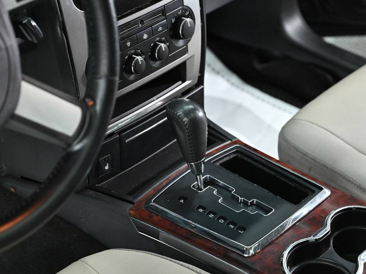 Chrysler 300C 2004 года с пробегом. Фото: #13