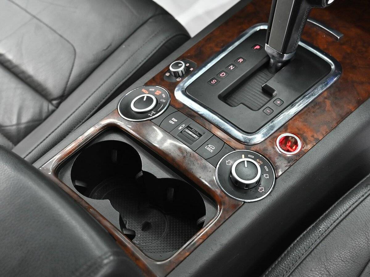 Volkswagen Touareg 2010 года с пробегом. Фото: #11