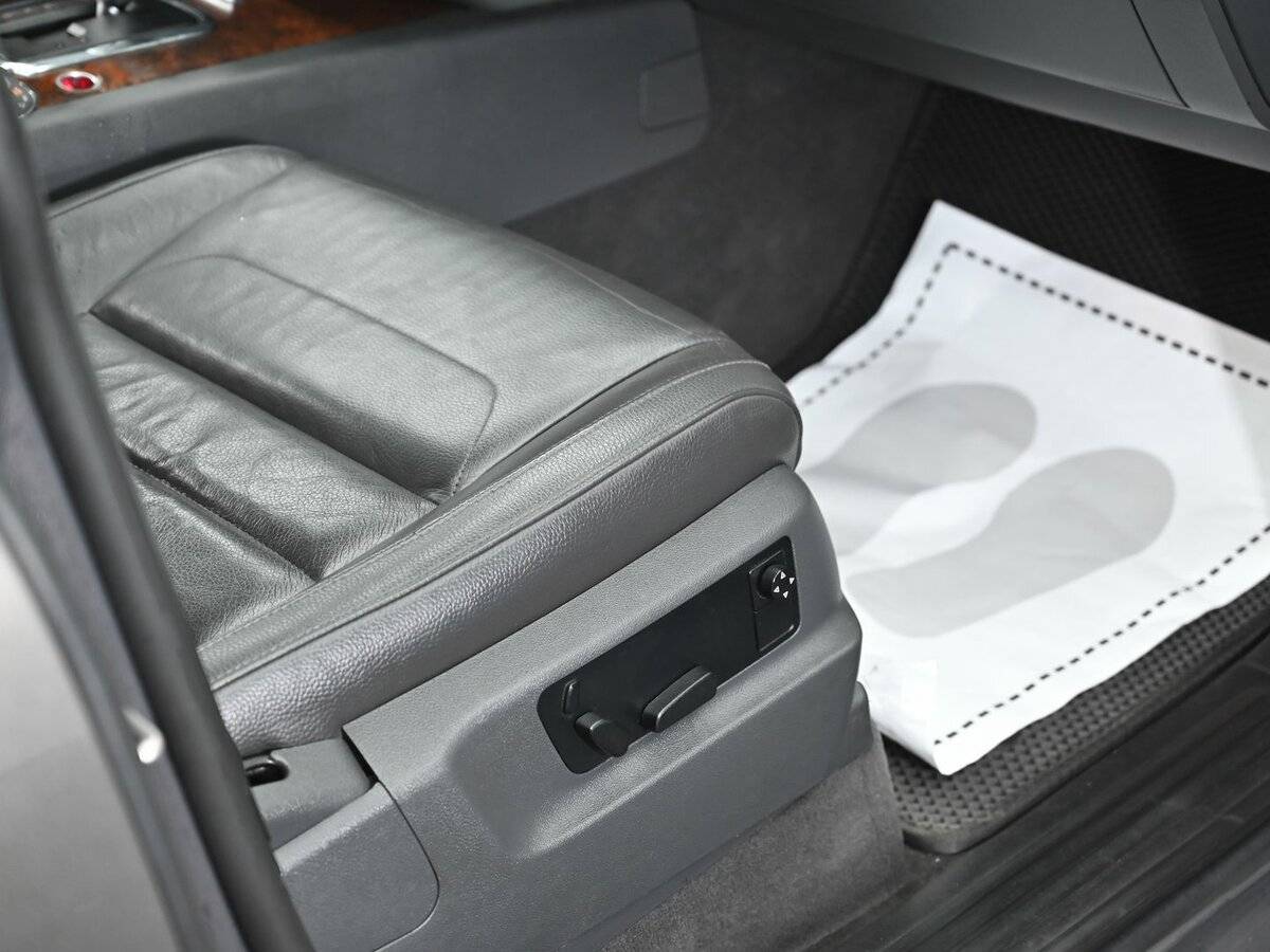 Volkswagen Touareg 2010 года с пробегом. Фото: #13