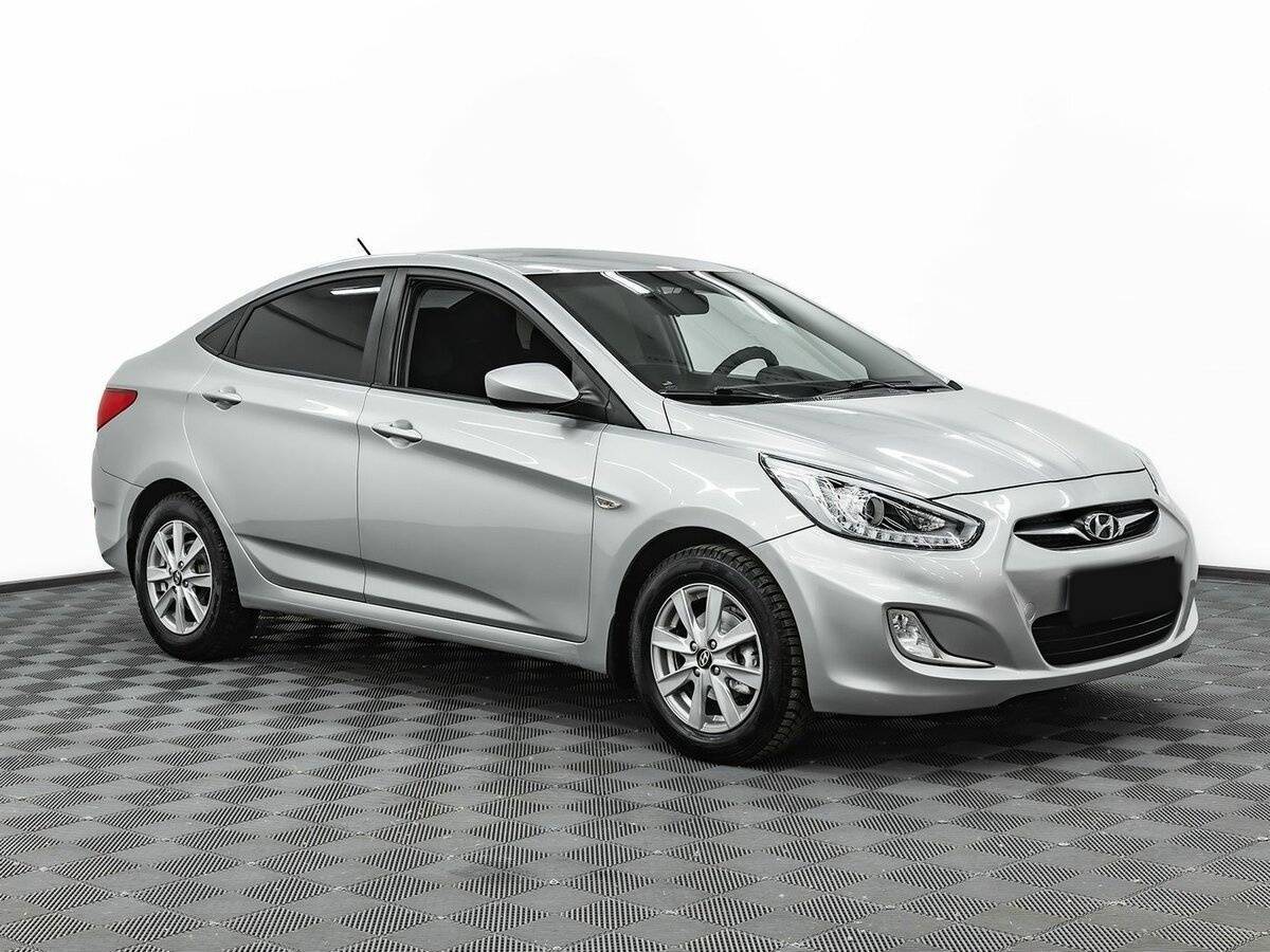 Hyundai Solaris 2011 года с пробегом. Фото: #2