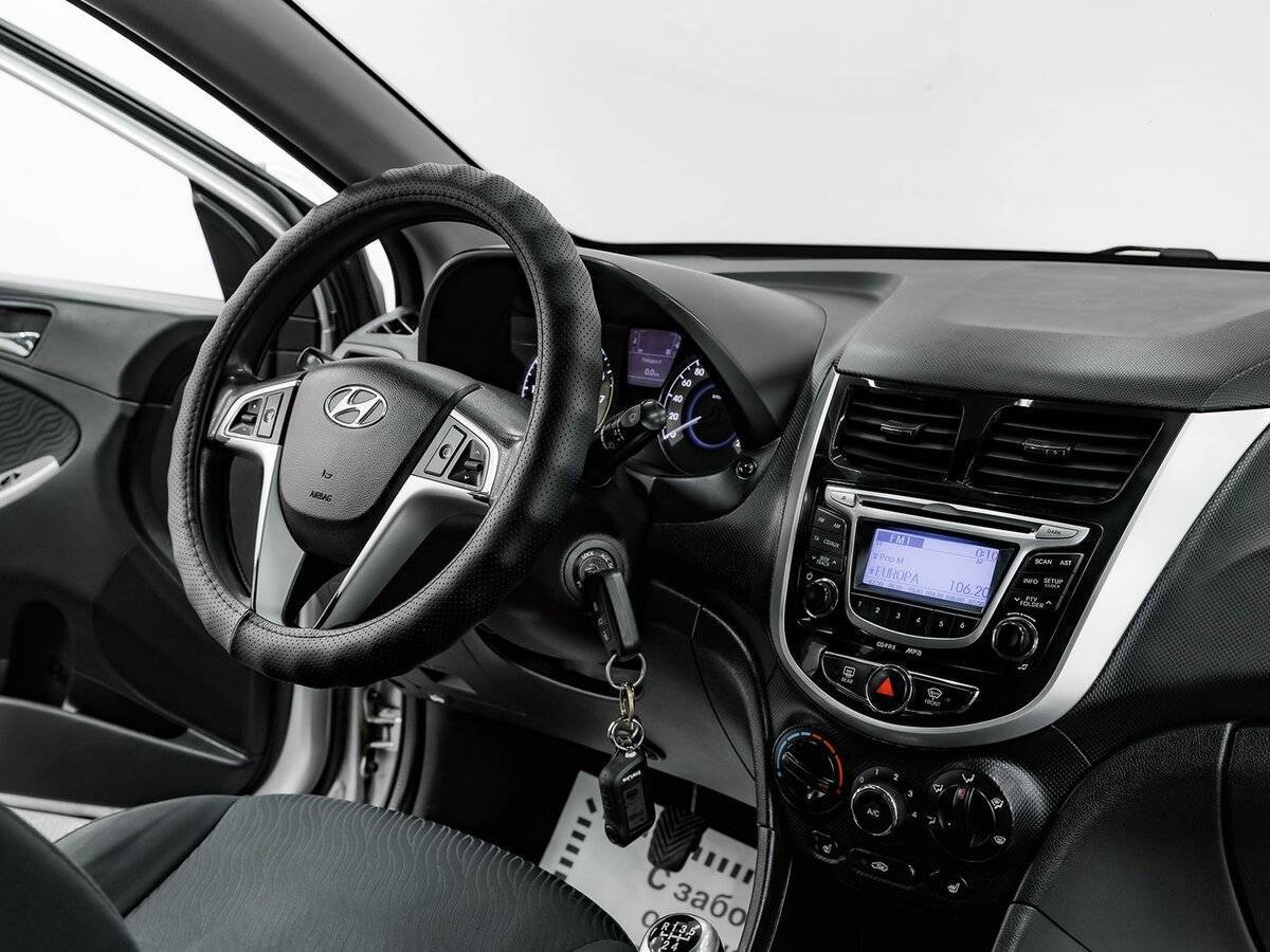 Hyundai Solaris 2011 года с пробегом. Фото: #9