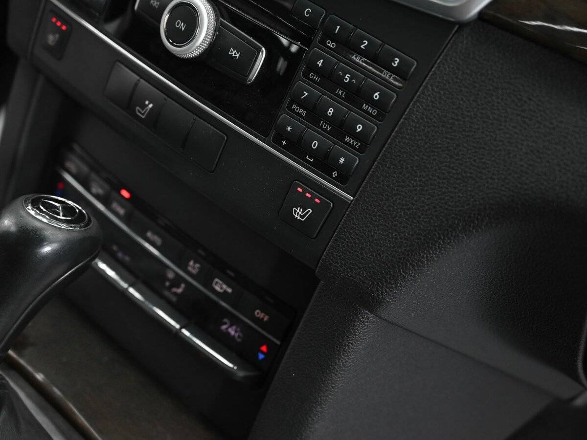 Mercedes-Benz E-Класс 2010 года с пробегом. Фото: #7