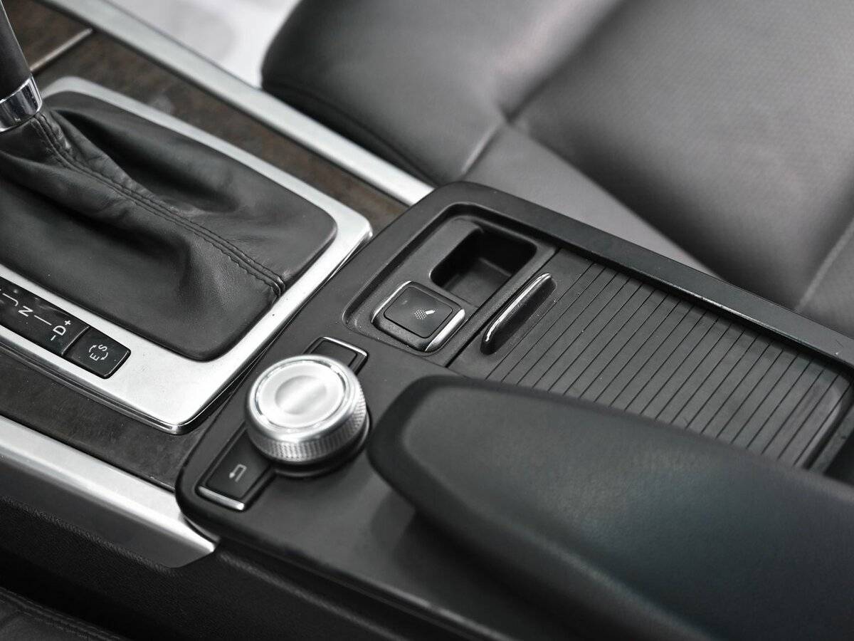 Mercedes-Benz E-Класс 2010 года с пробегом. Фото: #8