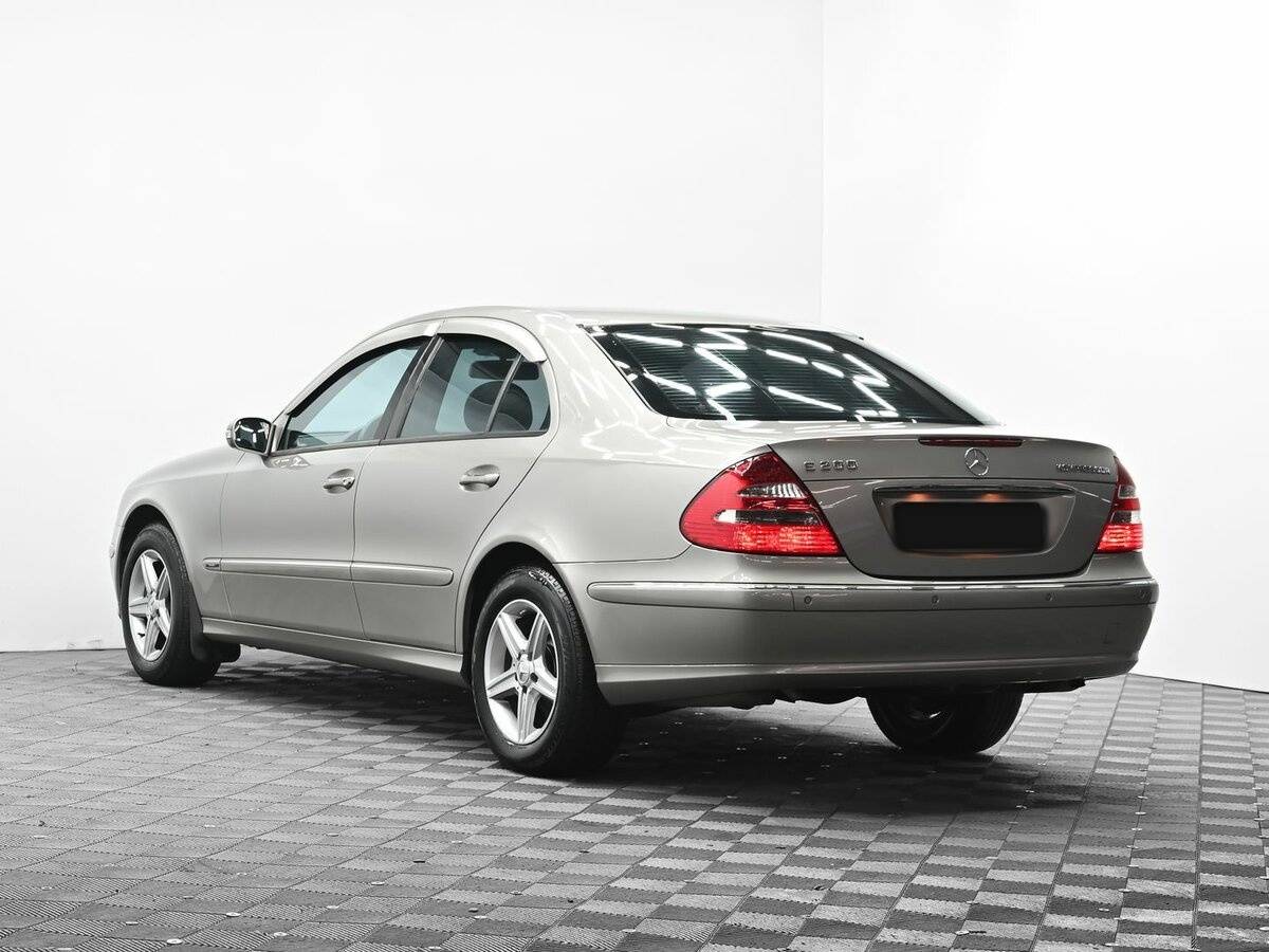 Mercedes-Benz E-Класс 2004 года с пробегом. Фото: #2