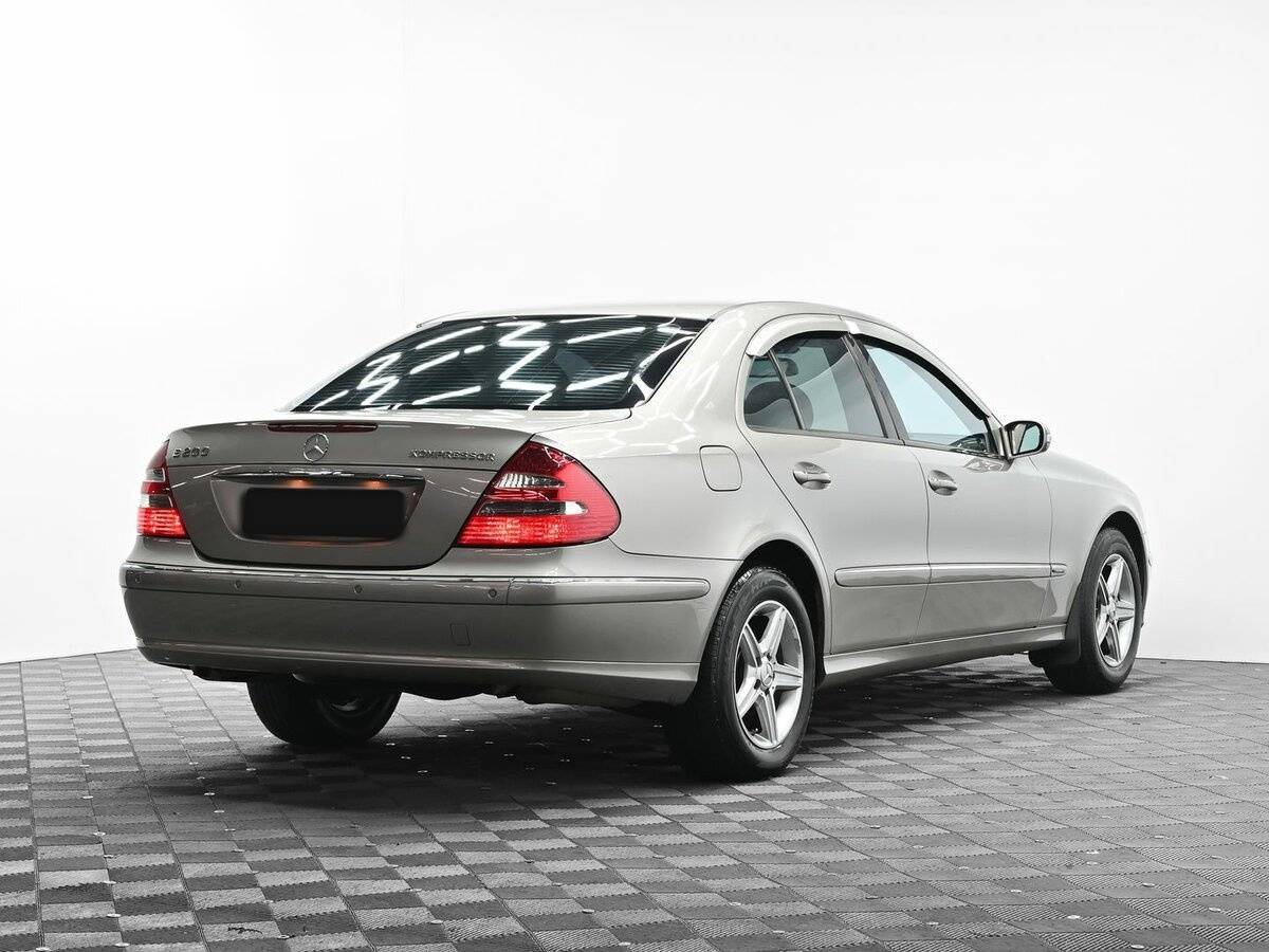 Mercedes-Benz E-Класс 2004 года с пробегом. Фото: #3