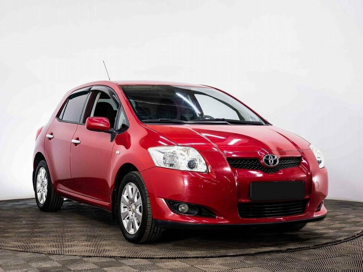 Toyota Auris 2008 года с пробегом. Фото: #2