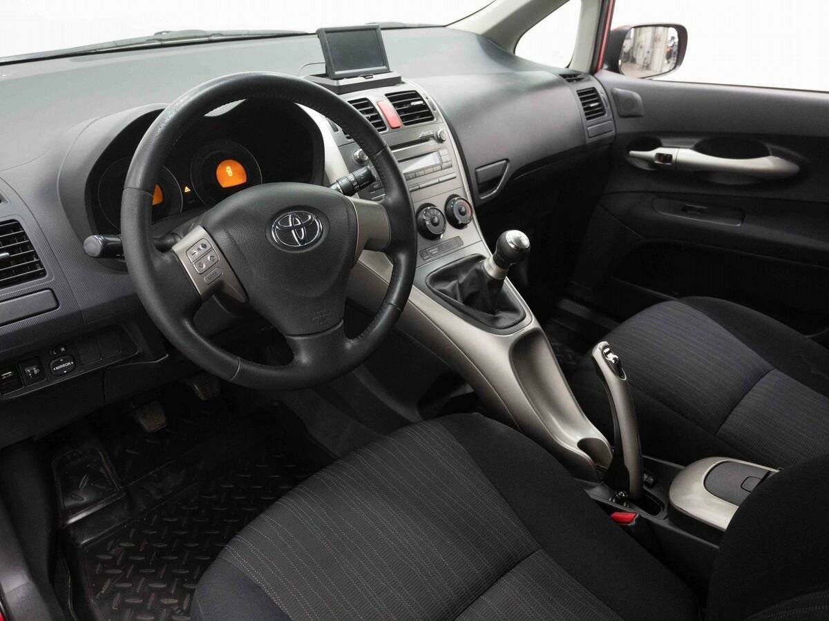 Toyota Auris 2008 года с пробегом. Фото: #6