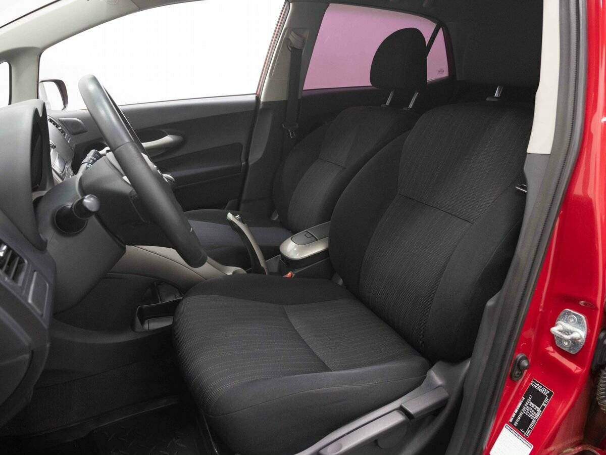 Toyota Auris 2008 года с пробегом. Фото: #7