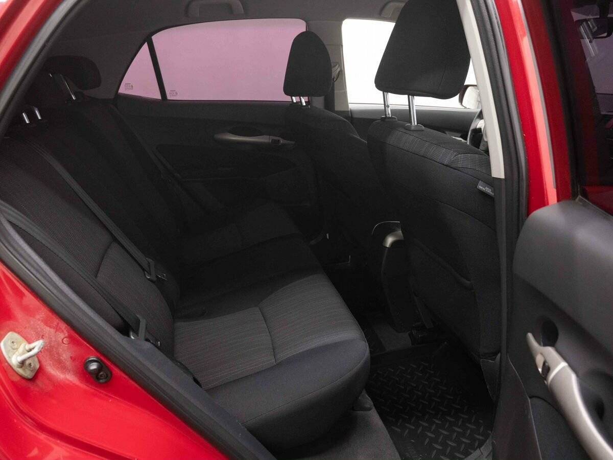 Toyota Auris 2008 года с пробегом. Фото: #9