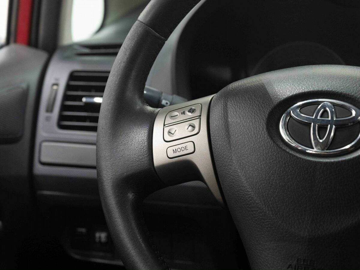 Toyota Auris 2008 года с пробегом. Фото: #13