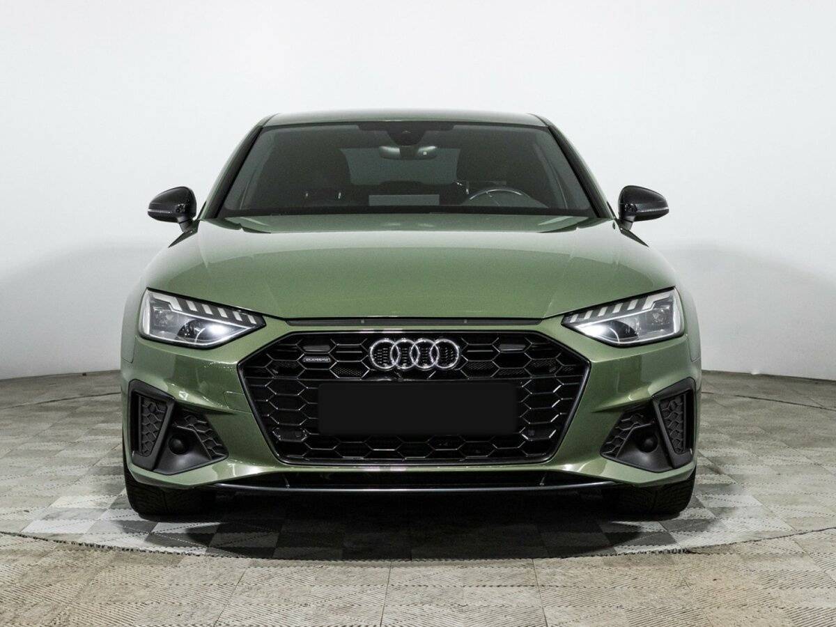 Audi A4 2021 года с пробегом. Фото: #1