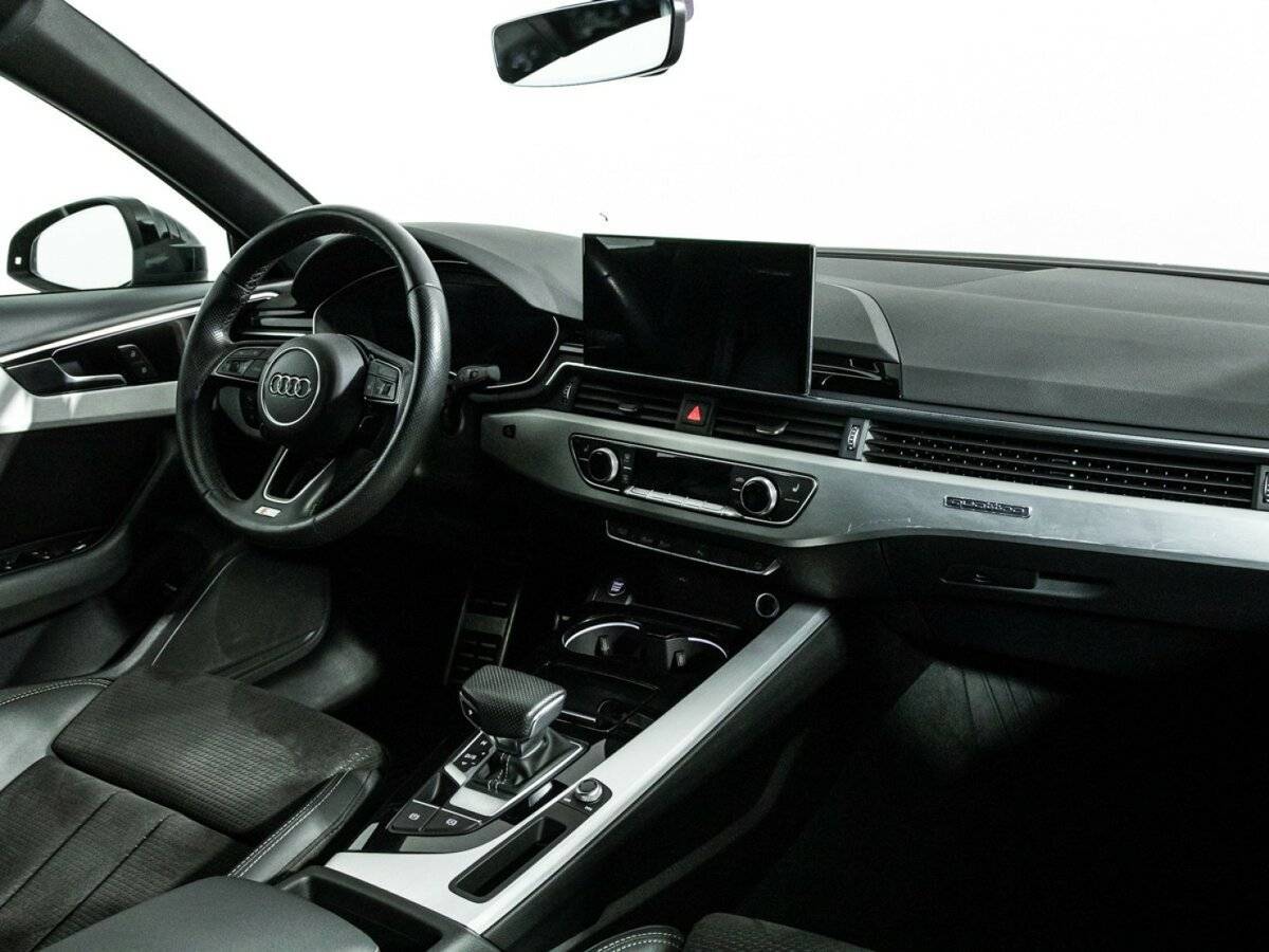 Audi A4 2021 года с пробегом. Фото: #8