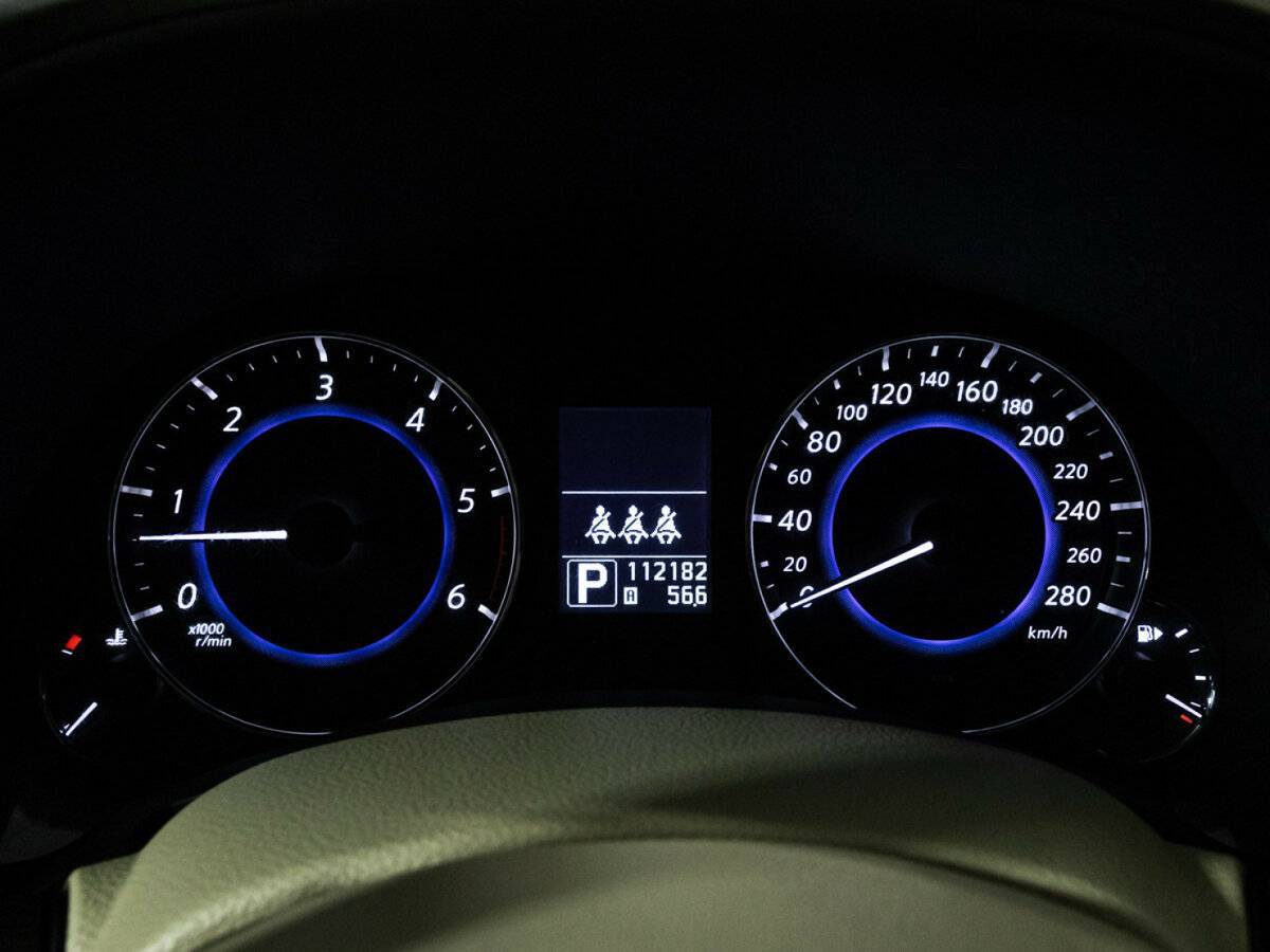 Infiniti FX 2012 года с пробегом. Фото: #11