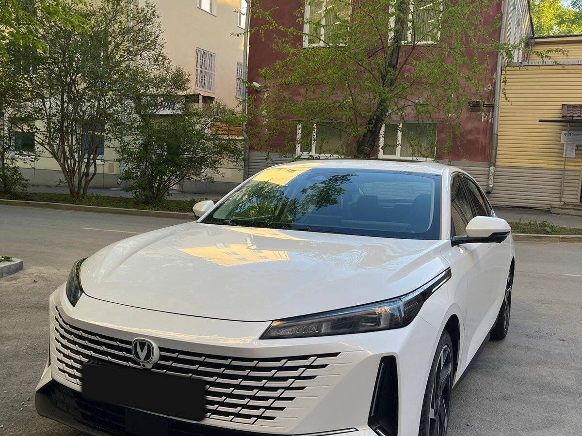 Changan Lamore 2023 года с пробегом. Фото: #1