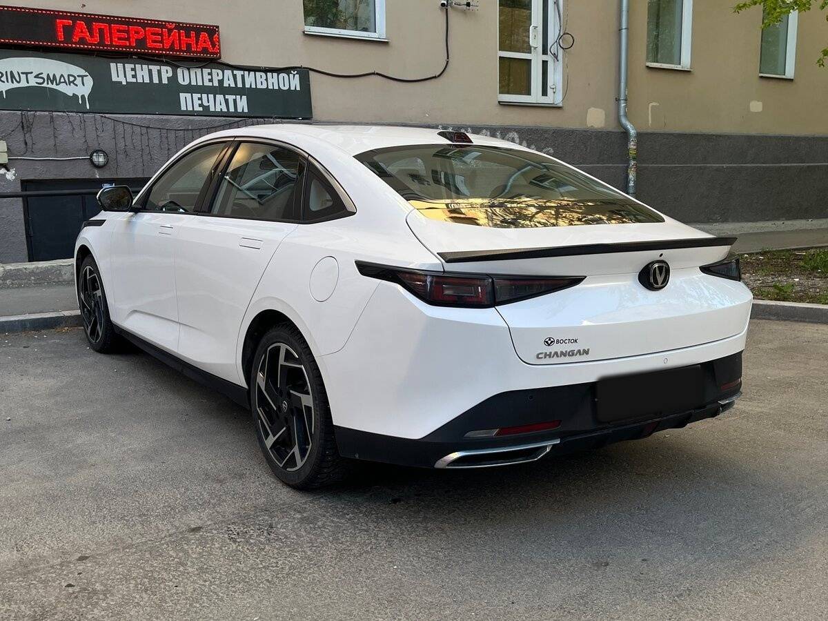 Changan Lamore 2023 года с пробегом. Фото: #5