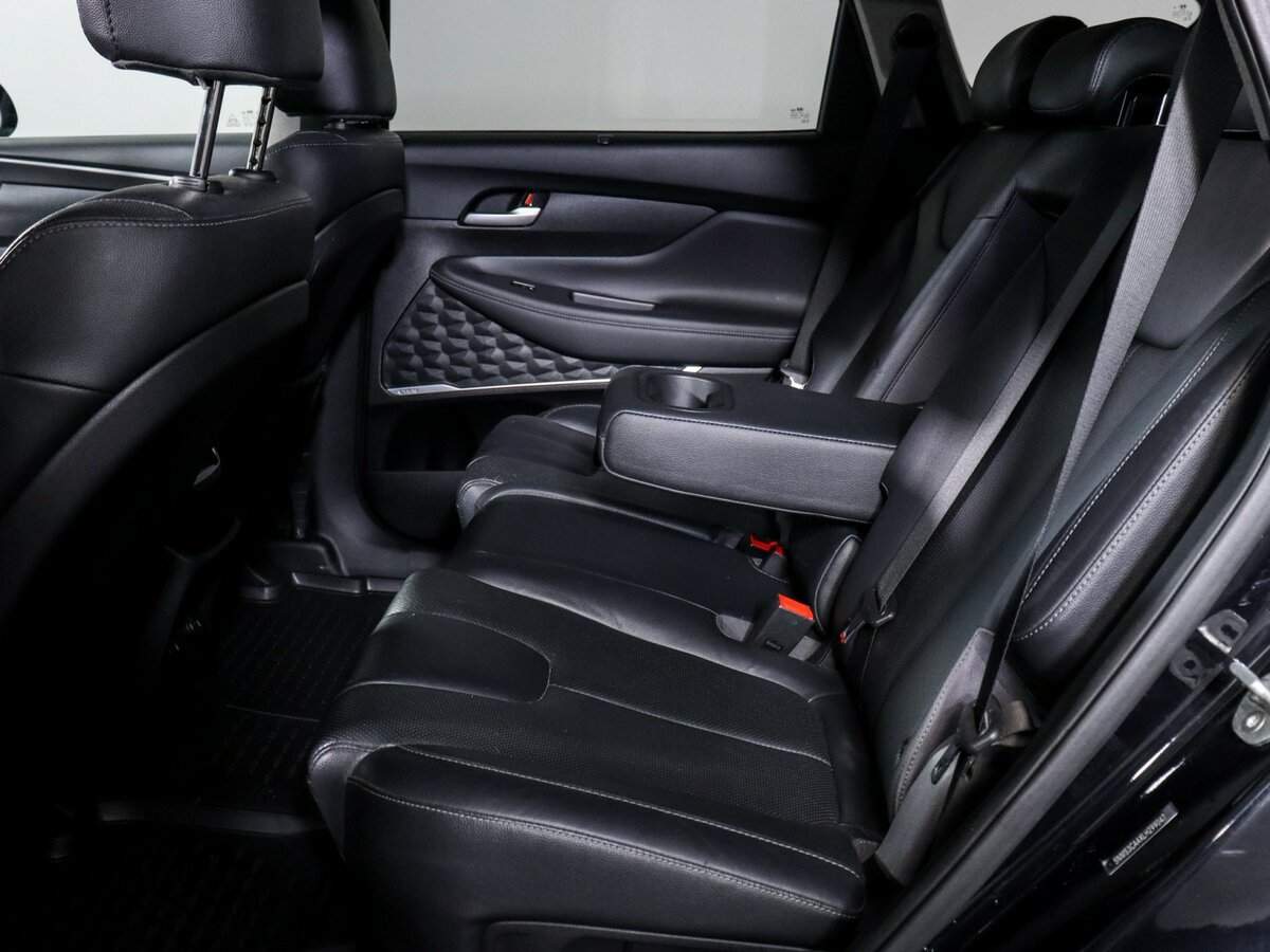 Hyundai Santa Fe 2020 года с пробегом. Фото: #4