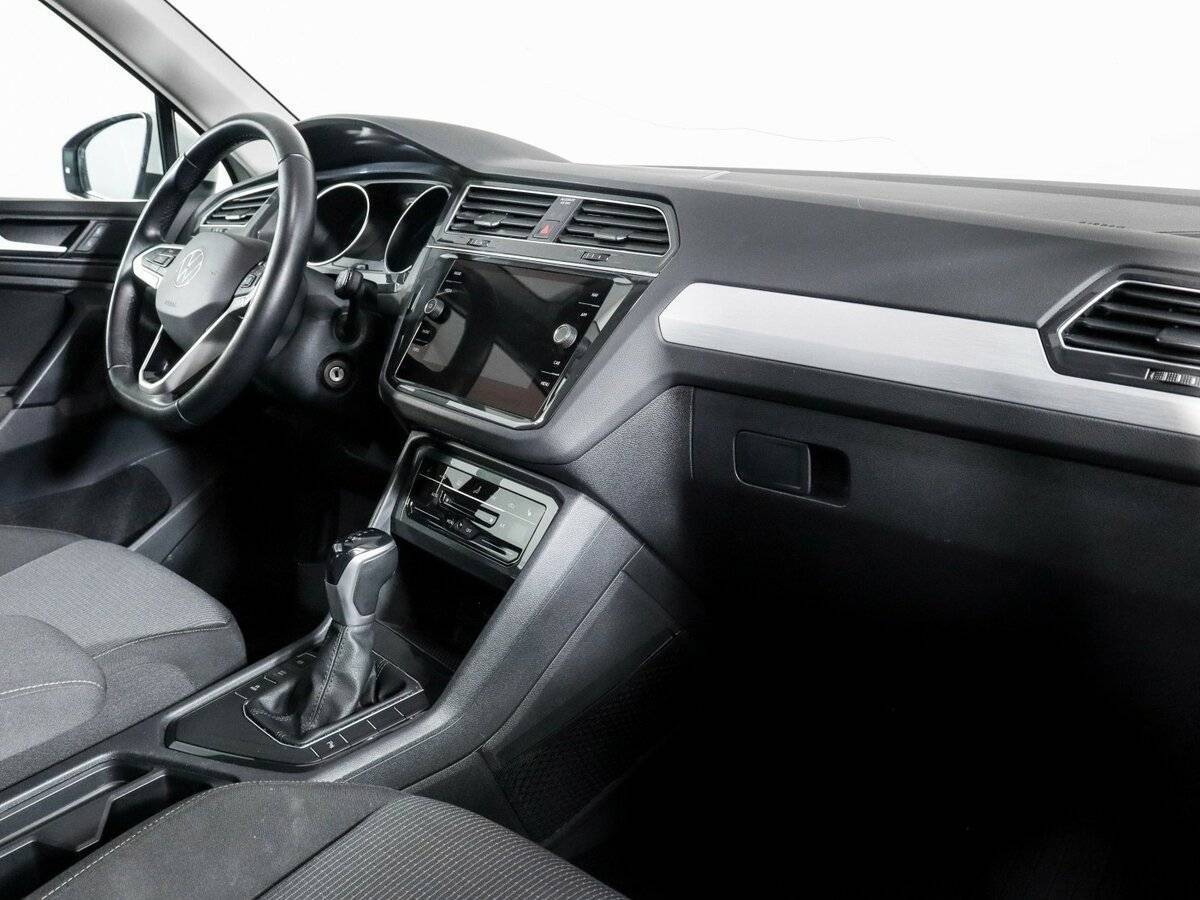 Volkswagen Tiguan 2021 года с пробегом. Фото: #5