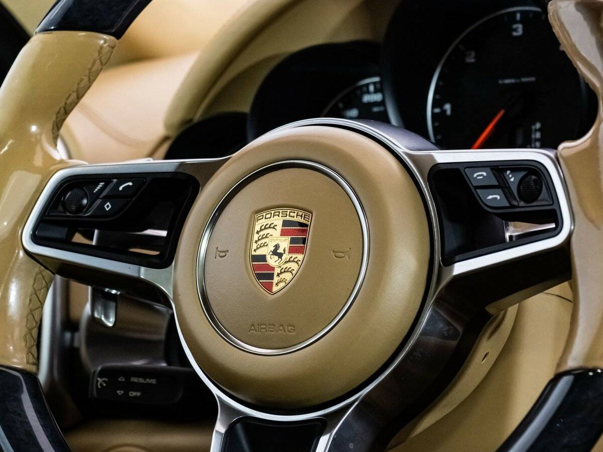 Porsche Cayenne 2016 года с пробегом. Фото: #9