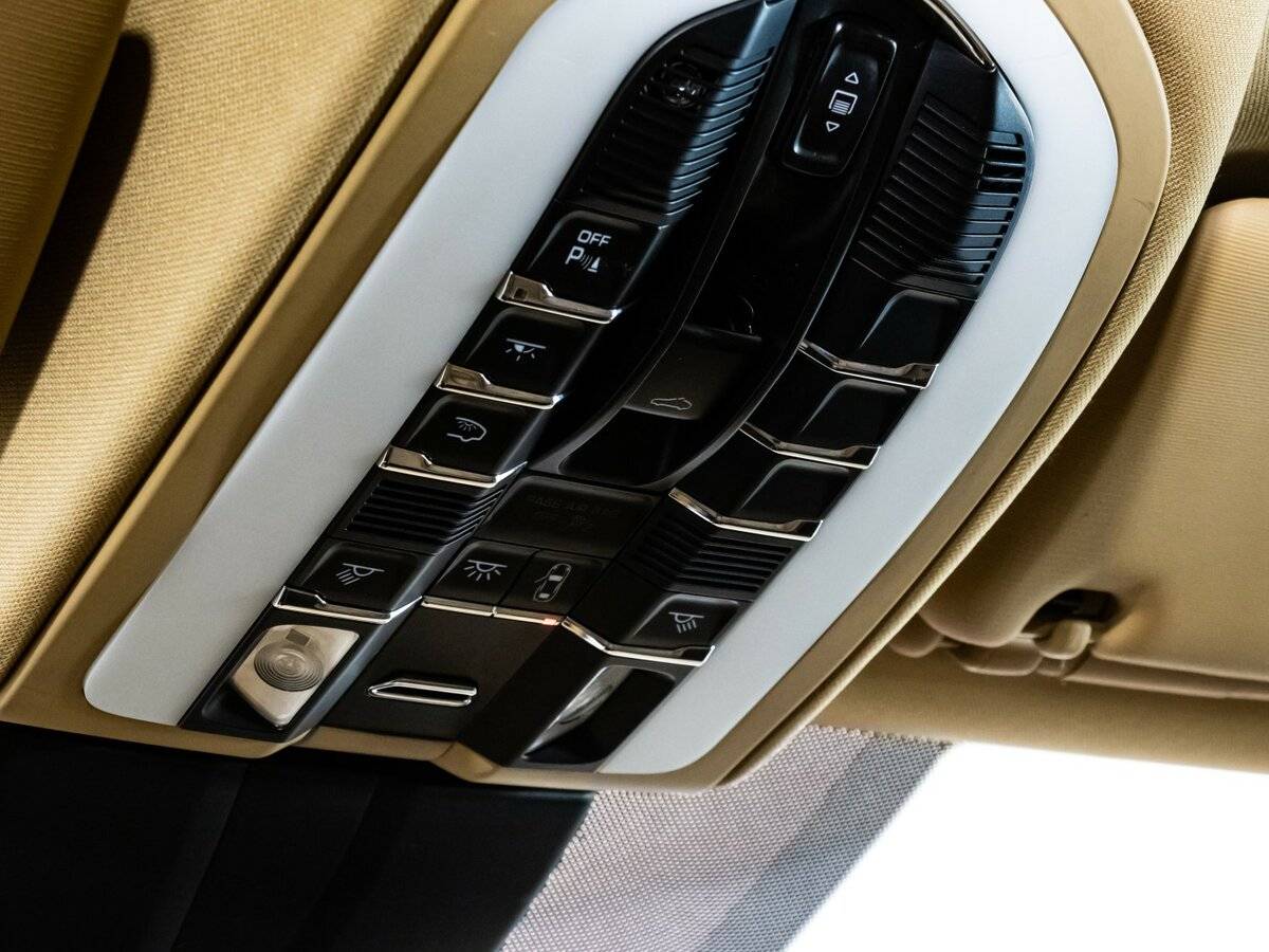 Porsche Cayenne 2016 года с пробегом. Фото: #11