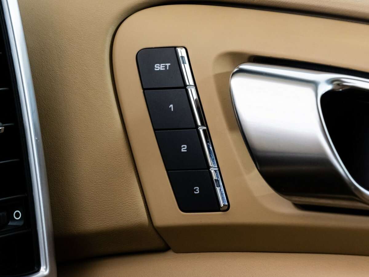 Porsche Cayenne 2016 года с пробегом. Фото: #17