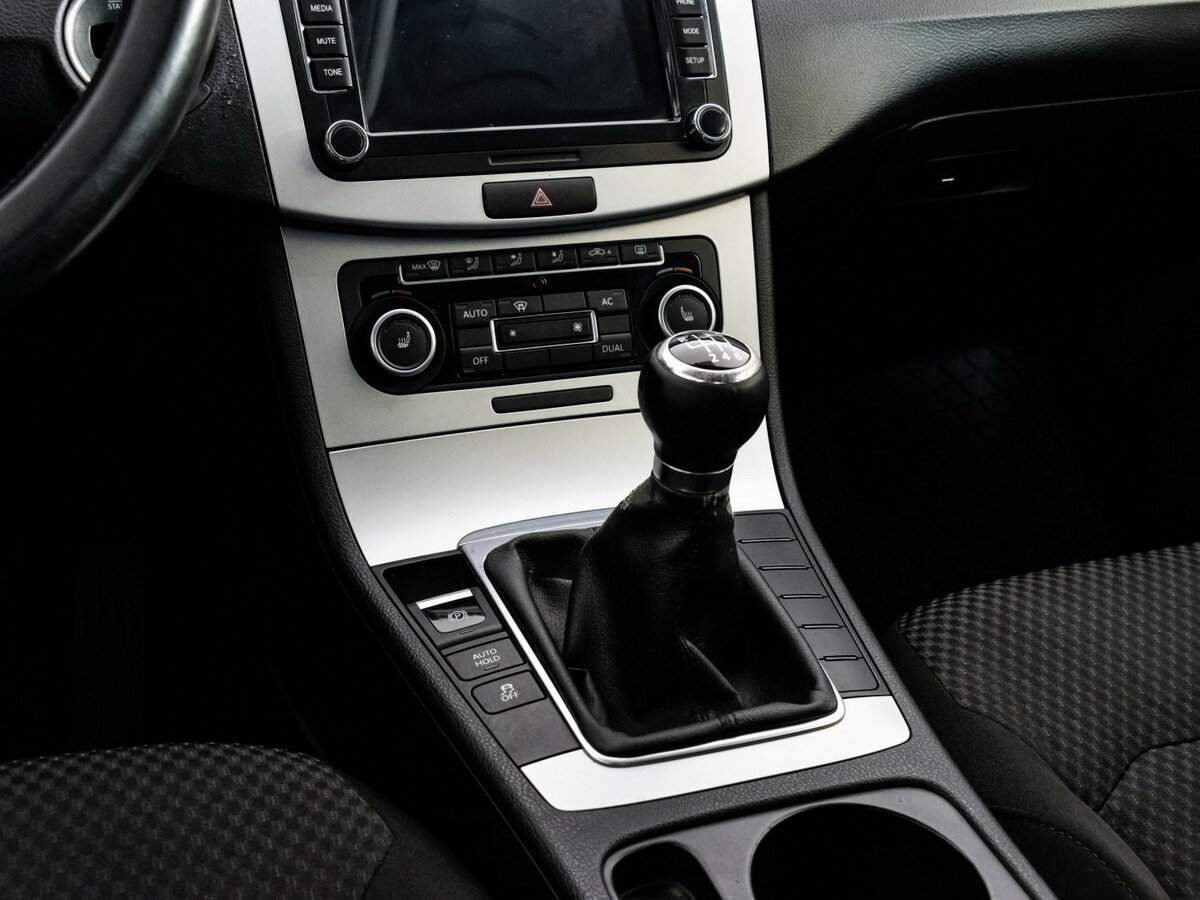 Volkswagen Passat 2011 года с пробегом. Фото: #8