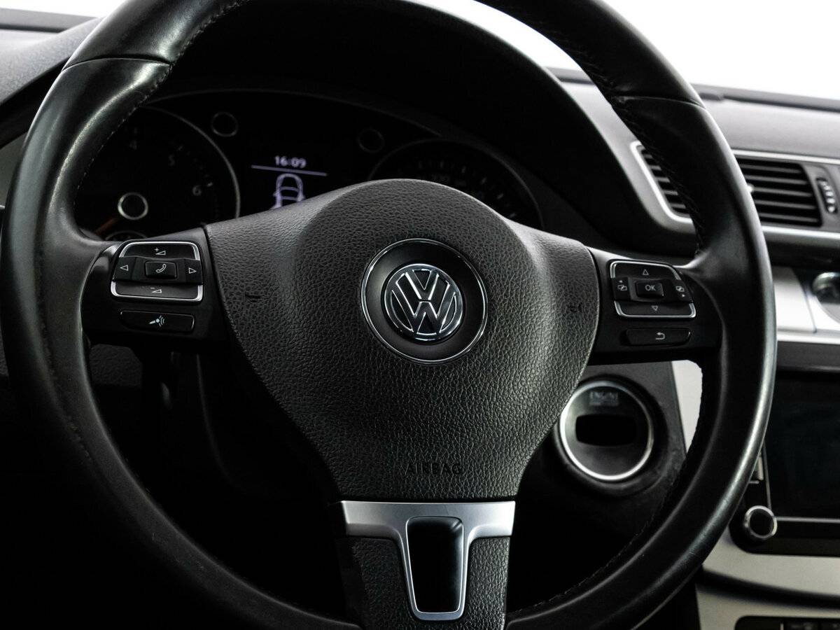Volkswagen Passat 2011 года с пробегом. Фото: #9