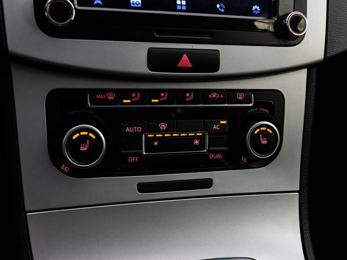 Volkswagen Passat 2011 года с пробегом. Фото: #12