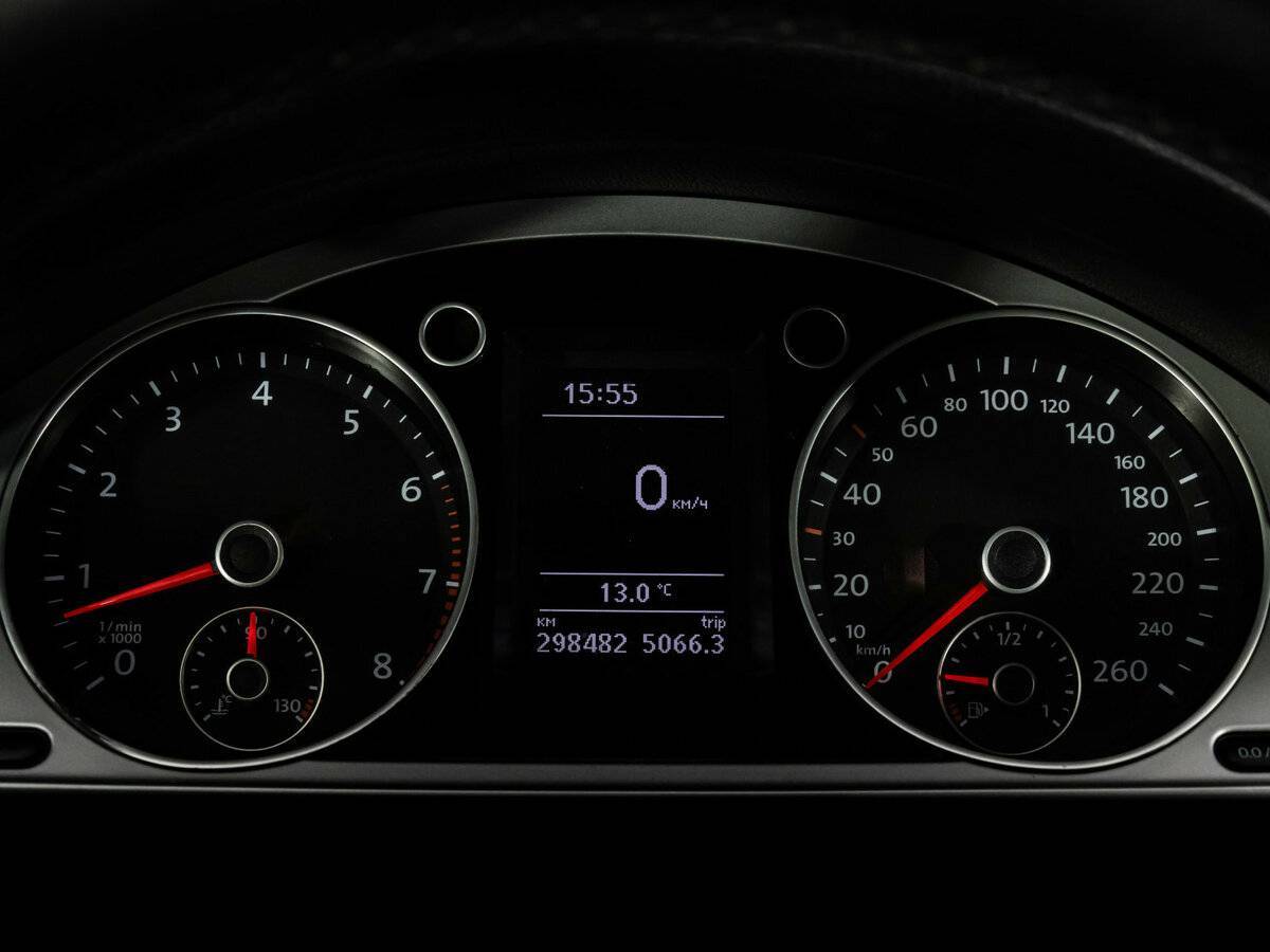 Volkswagen Passat 2011 года с пробегом. Фото: #13