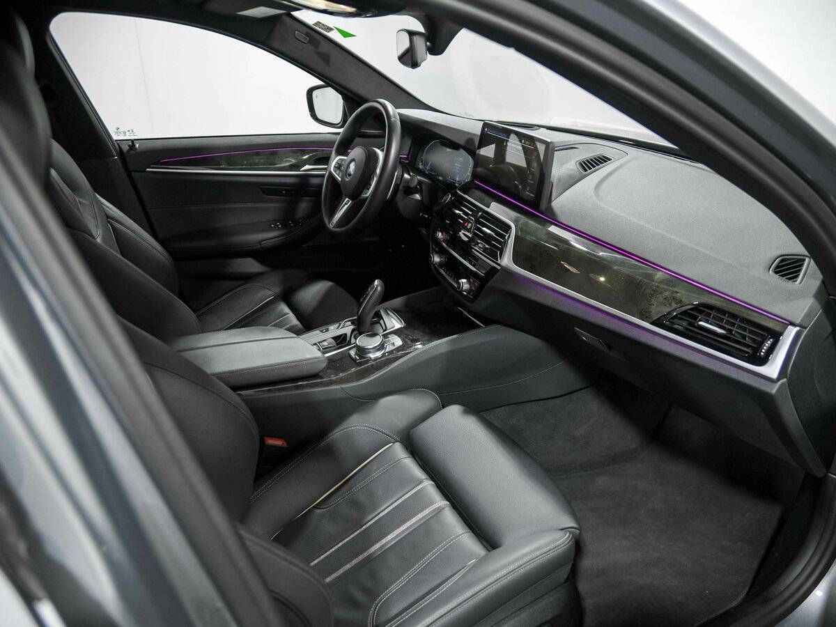 BMW 5 серии 2022 года с пробегом. Фото: #20