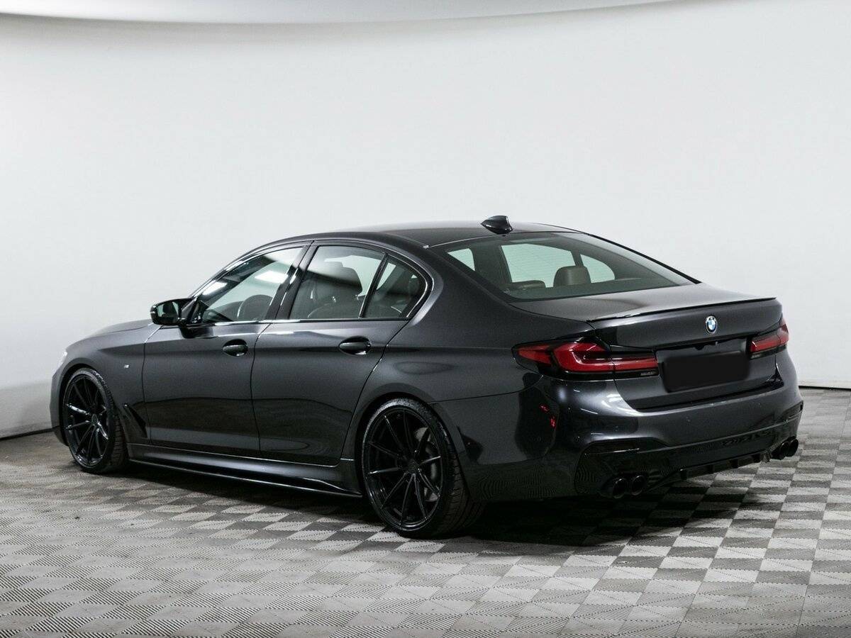 BMW 5 серии 2018 года с пробегом. Фото: #5